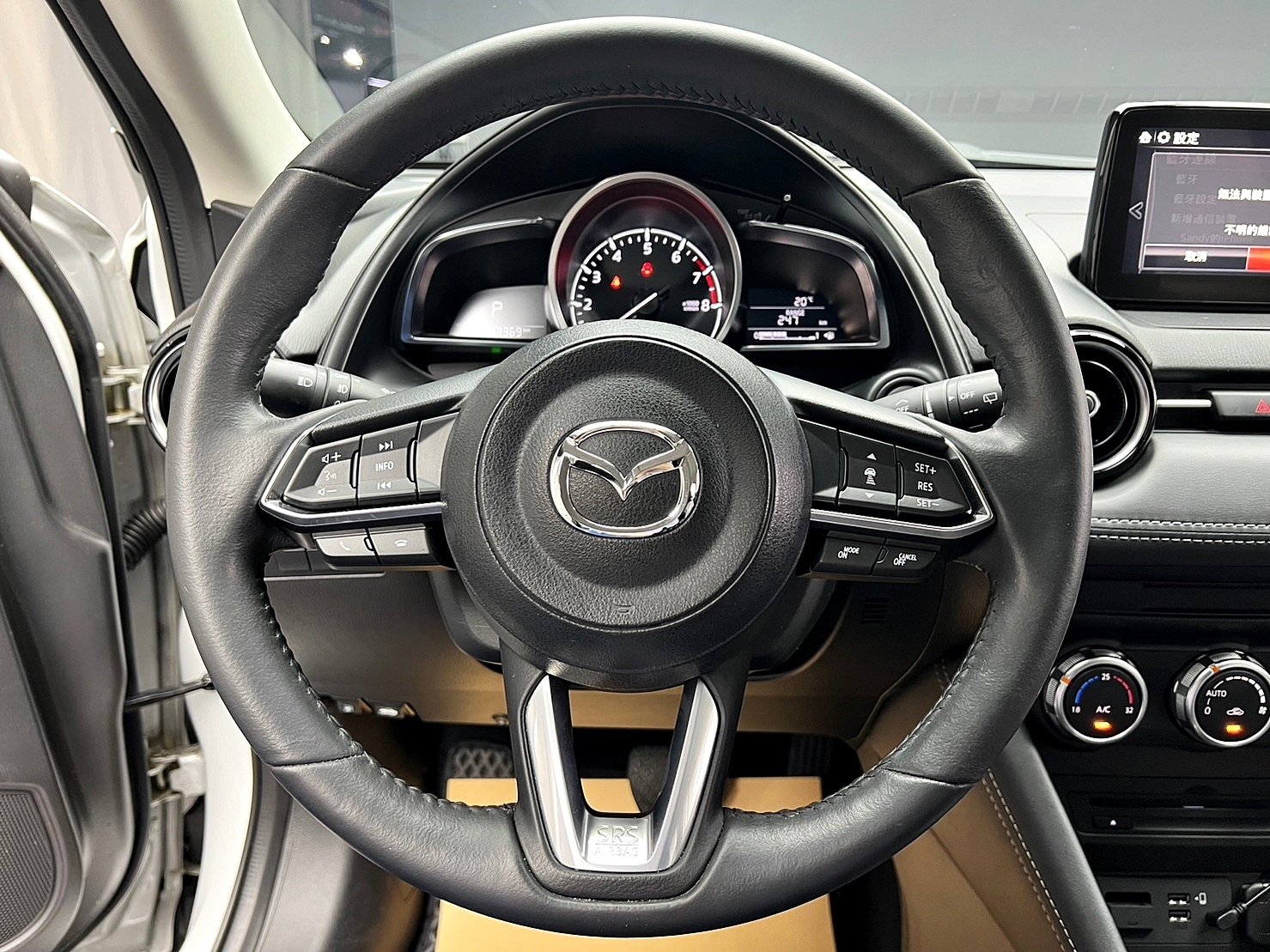 🔥2019 Mazda CX3 旗艦型 帥氣魂動/有跟車🔥(032)【阿龍中古車 0968-691-205】  第4張相片