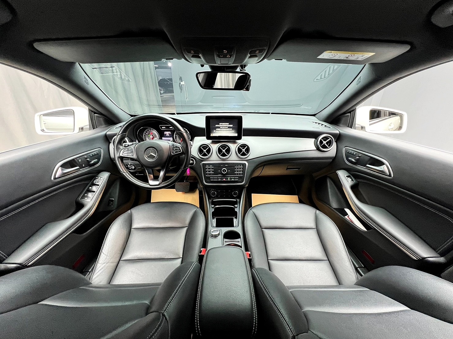 🔥2015 X117 BENZ CLA CLA200 SB Shooting Brake 典雅大方 尊榮旅行車🔥(095)【阿龍中古車 0968-691-205】  第4張相片