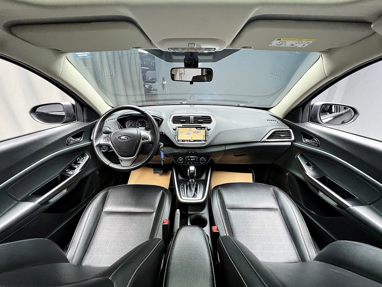 🔥2019 FORD Escort 時尚型 經濟實惠國產房車🔥(177)【阿龍中古車 0968-691-205】  第3張相片