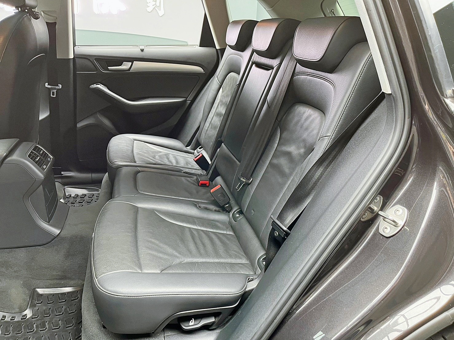 🔥2013式 奧迪 Q5 柴油四驅/全景天窗/電尾門🔥(215)【阿龍中古車 0968-691-205】  第2張相片
