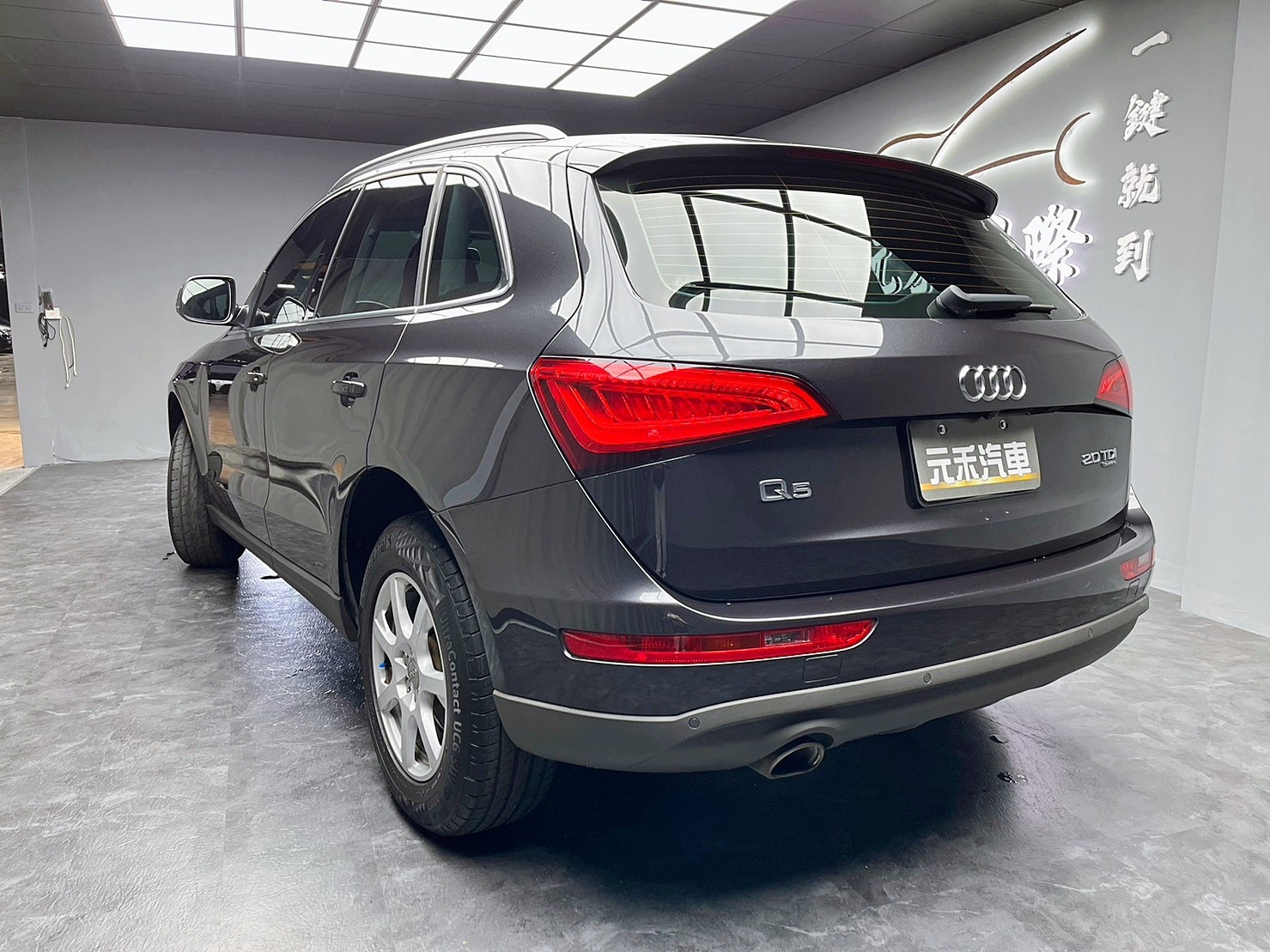 🔥2013式 奧迪 Q5 柴油四驅/全景天窗/電尾門🔥(215)【阿龍中古車 0968-691-205】  第6張相片