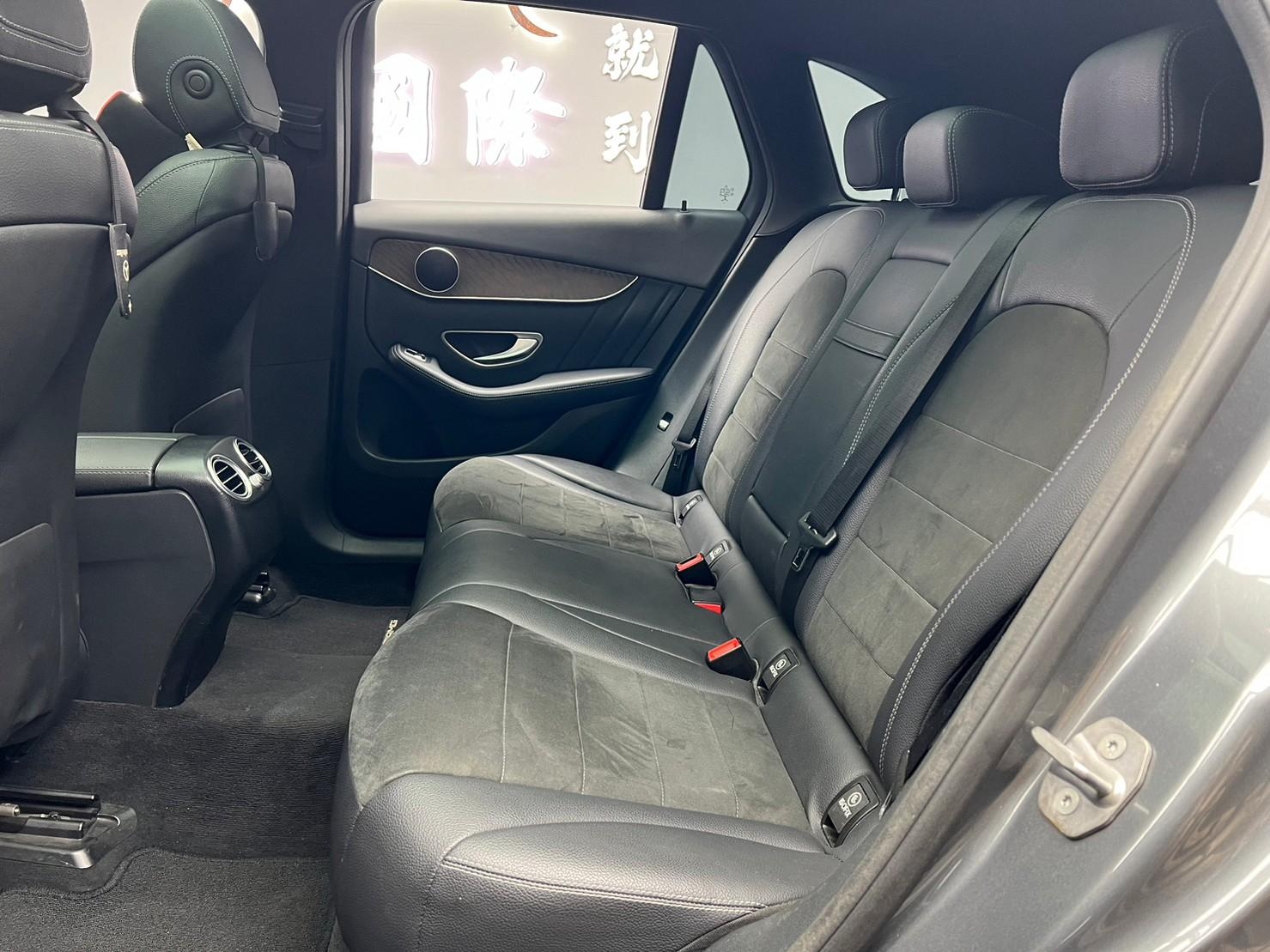 🔥2017 X253 GLC250 4MATIC AMG Line 全景天窗/環景/電尾門🔥(021)【阿龍中古車 0968-691-205】  第3張相片