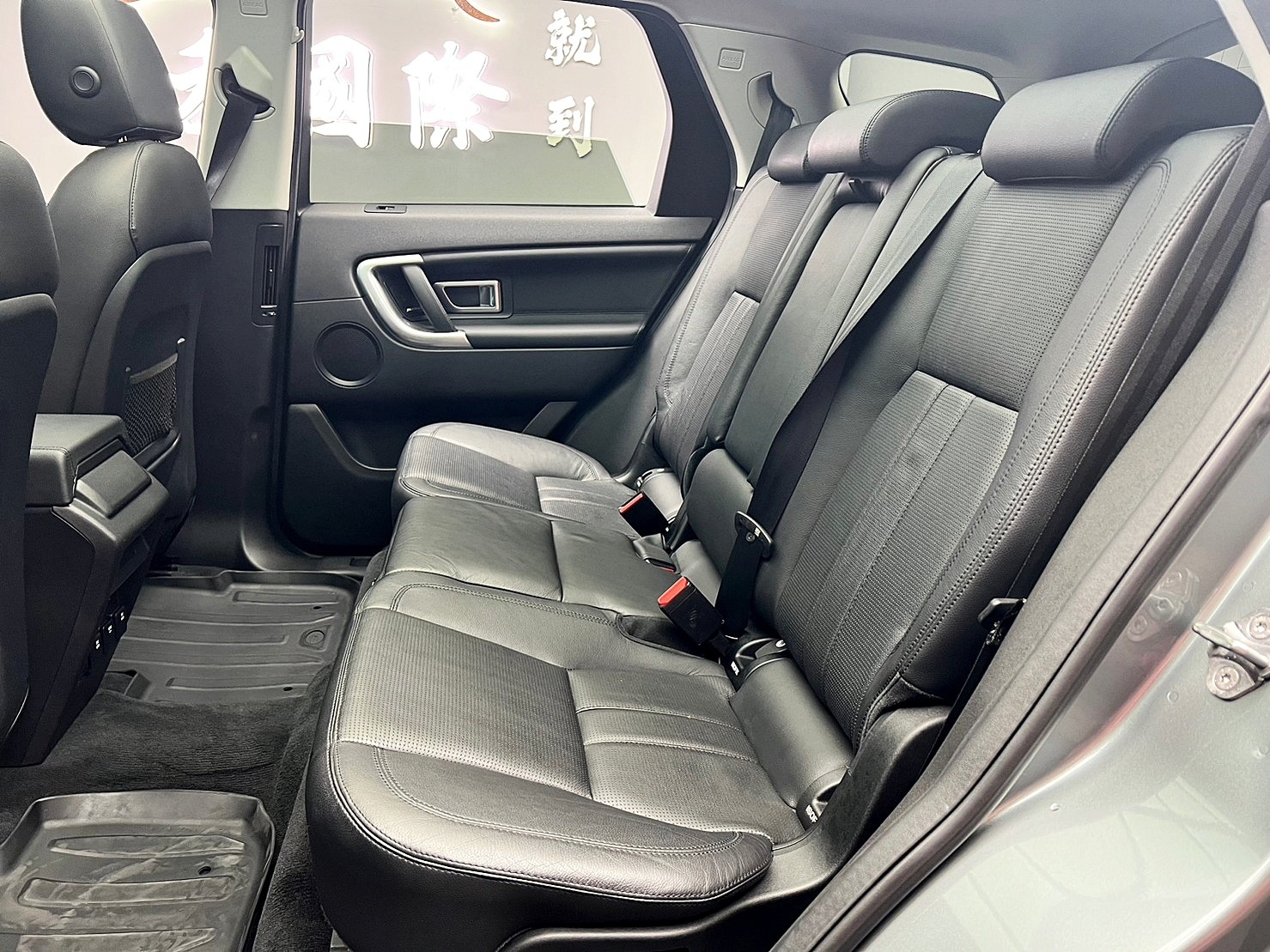 🔥2017式 LAND ROVER 荒原陸華 Discovery Sport Si4 HSE 4WD 🔥(179)【阿龍中古車 0968-691-205】  第3張相片