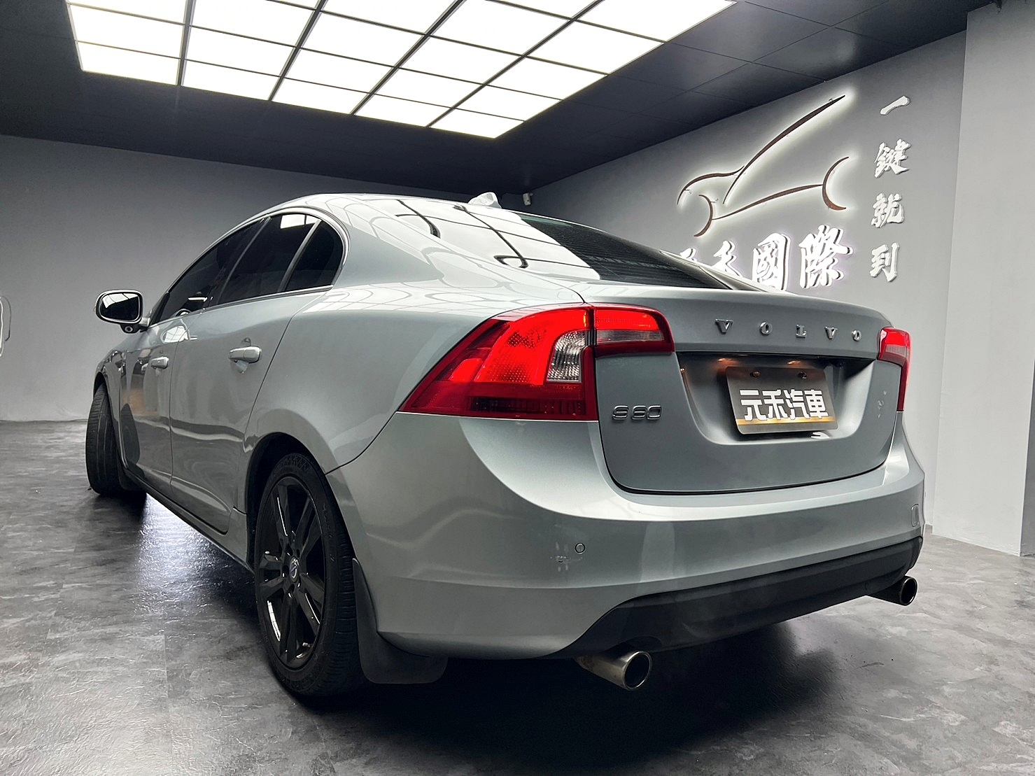 🔥2012式 VOLVO S60 T4 豪華版 經濟實惠/便宜房車🔥(016)【阿龍中古車 0968-691-205】  第2張相片
