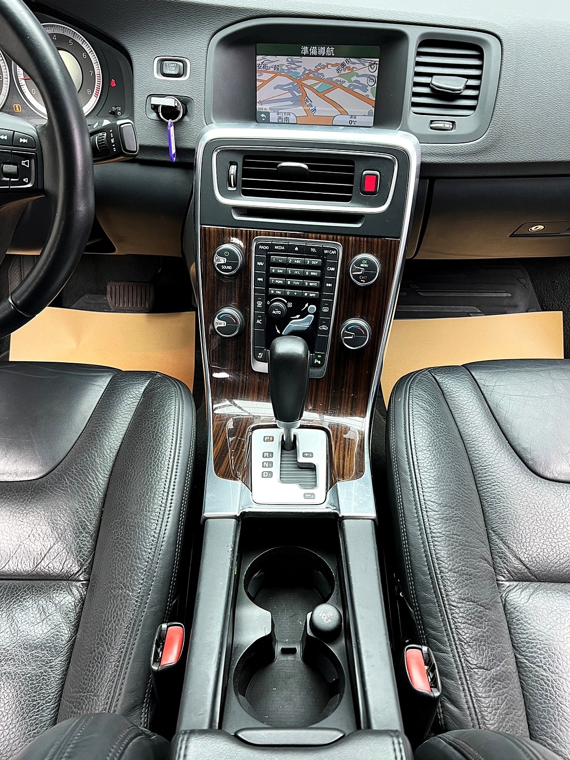 🔥2012式 VOLVO S60 T4 豪華版 經濟實惠/便宜房車🔥(016)【阿龍中古車 0968-691-205】  第4張相片