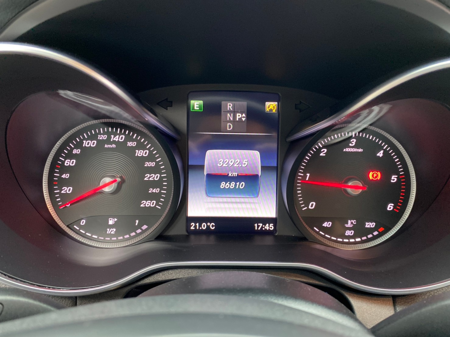 🔥2016式 W205 C200d 柴油/雙前電動椅/內外漂亮🔥(230)【阿龍中古車 0968-691-205】  第6張相片
