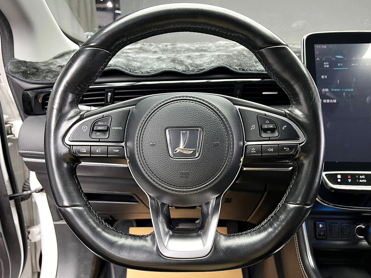 🔥2020 LUXGEN URX 五人AR環景款 選配電尾門/自動停車🔥(163)【阿龍中古車 0968-691-205】  第6張相片