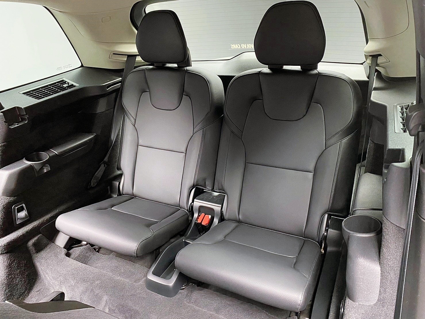 🔥2016 VOLVO XC90 D4 Momentum 頂級柴油 七人座 🔥(166)【阿龍中古車 0968-691-205】  第9張相片