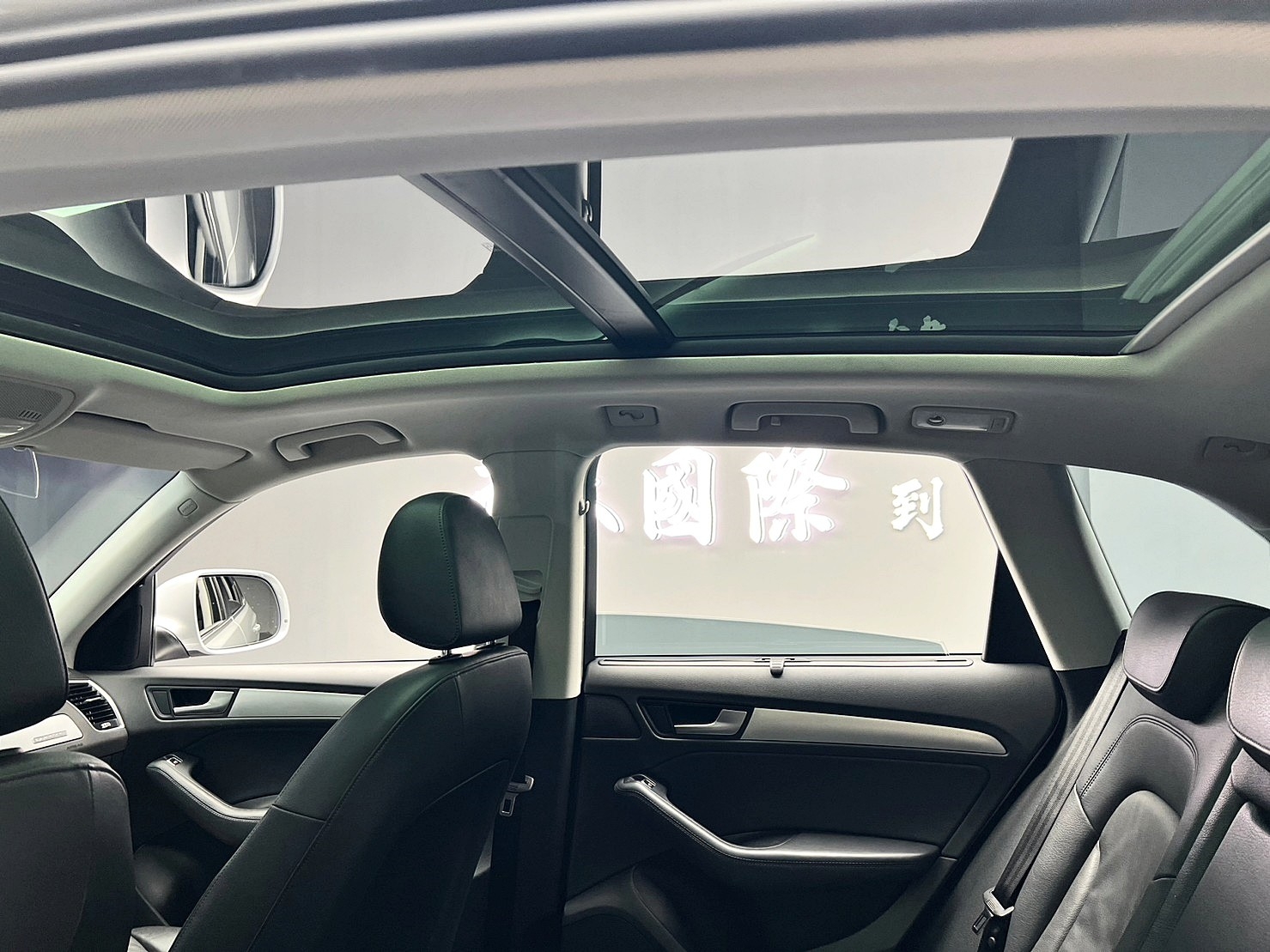 🔥2014 AUDI Q5 柴油四驅/全景天窗/電尾門🔥(120)【阿龍中古車 0968-691-205】  第3張相片