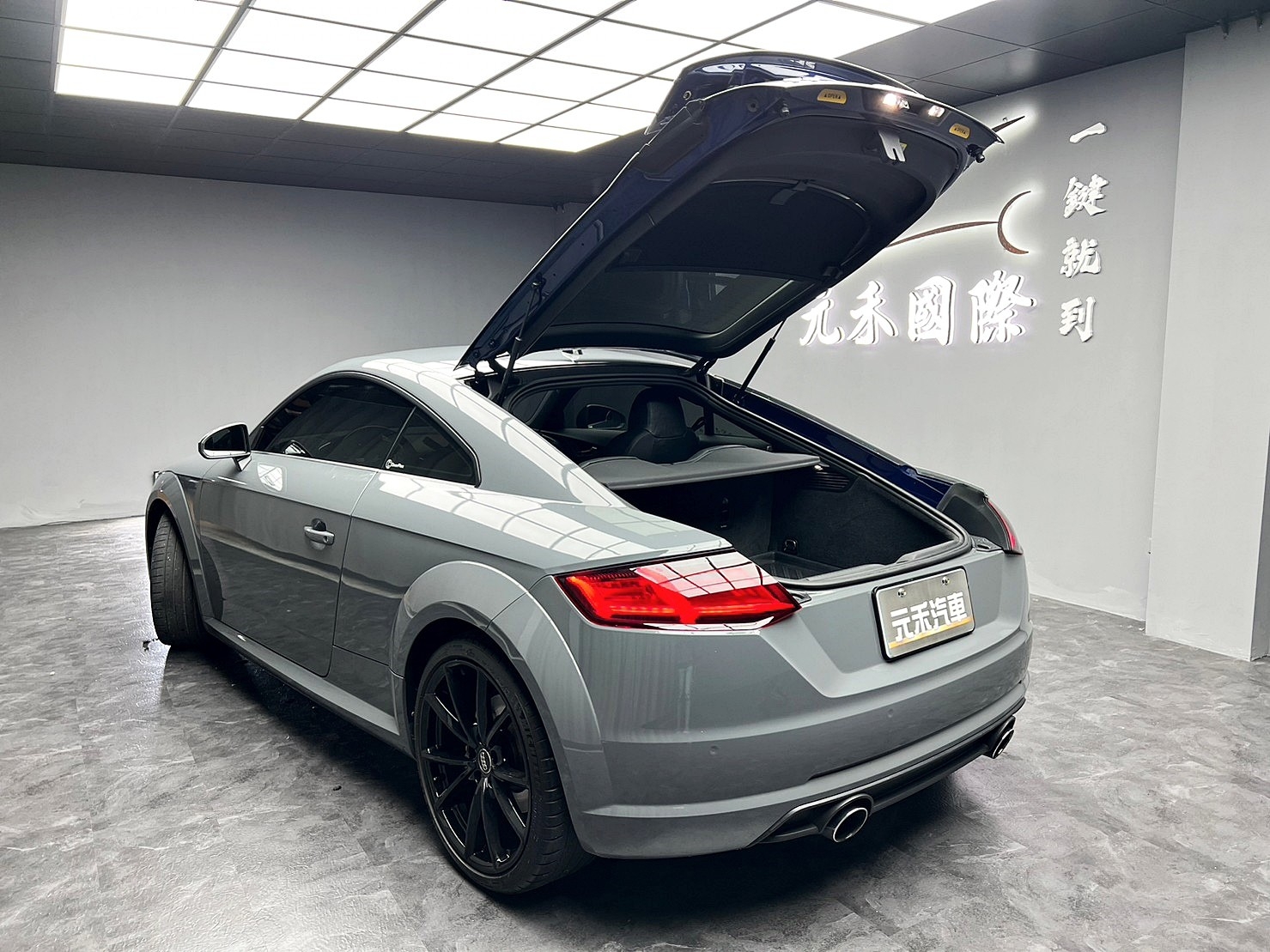 🔥2016 奧迪 Audi TT 45TFSI quattro 四輪傳動🔥(232)【阿龍中古車 0968-691-205】  第9張相片