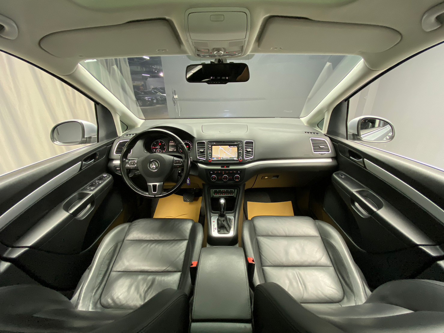 🔥2014 VW Sharan BMT Highline 雪狼 雪倫 柴油六人座🔥(187)【阿龍中古車 0968-691-205】  第2張相片