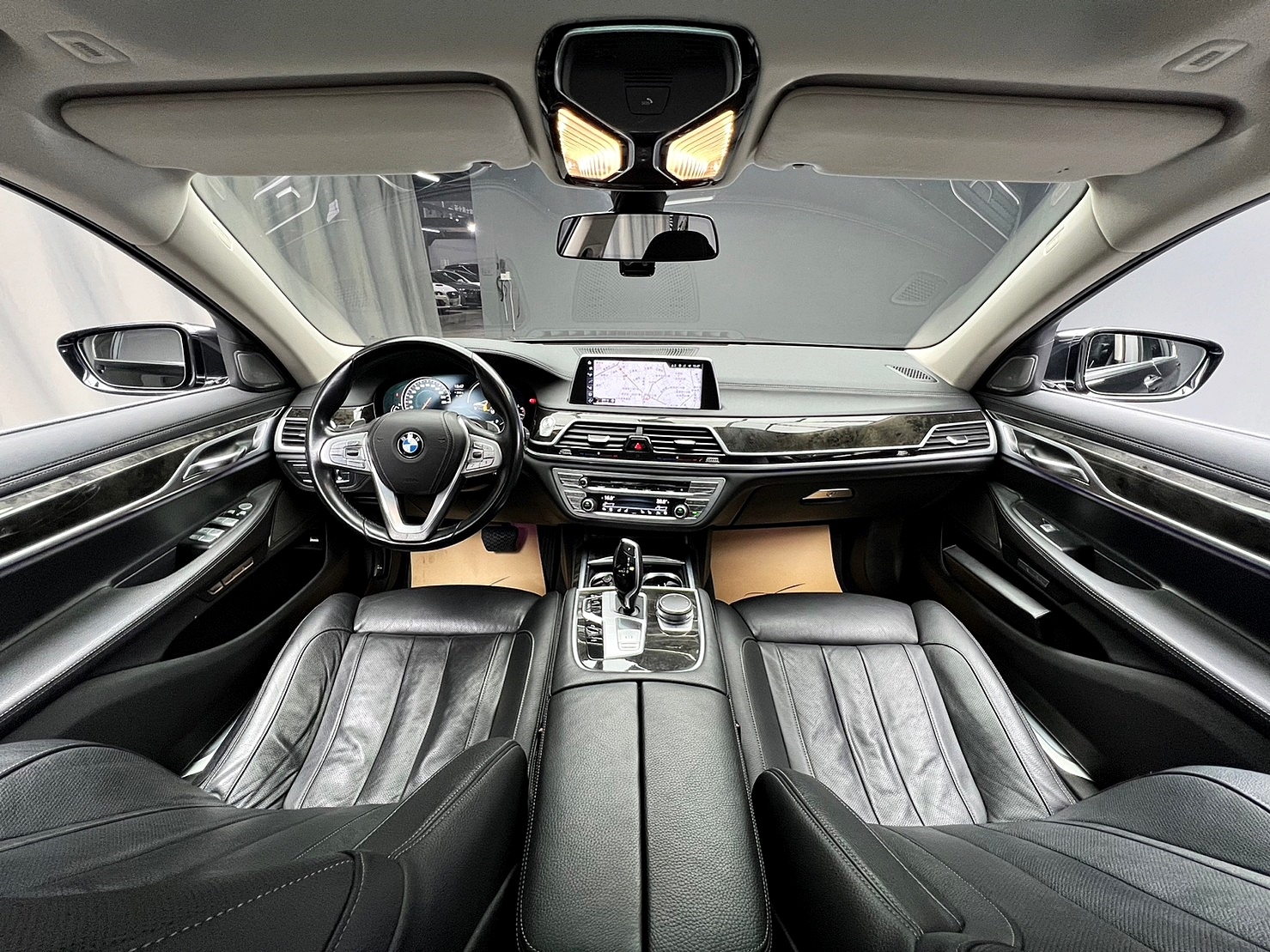 🔥2016 G11 BMW 740Li 總裁坐駕/環景/抬顯/電子懸吊🔥(234)【阿龍中古車 0968-691-205】  第5張相片