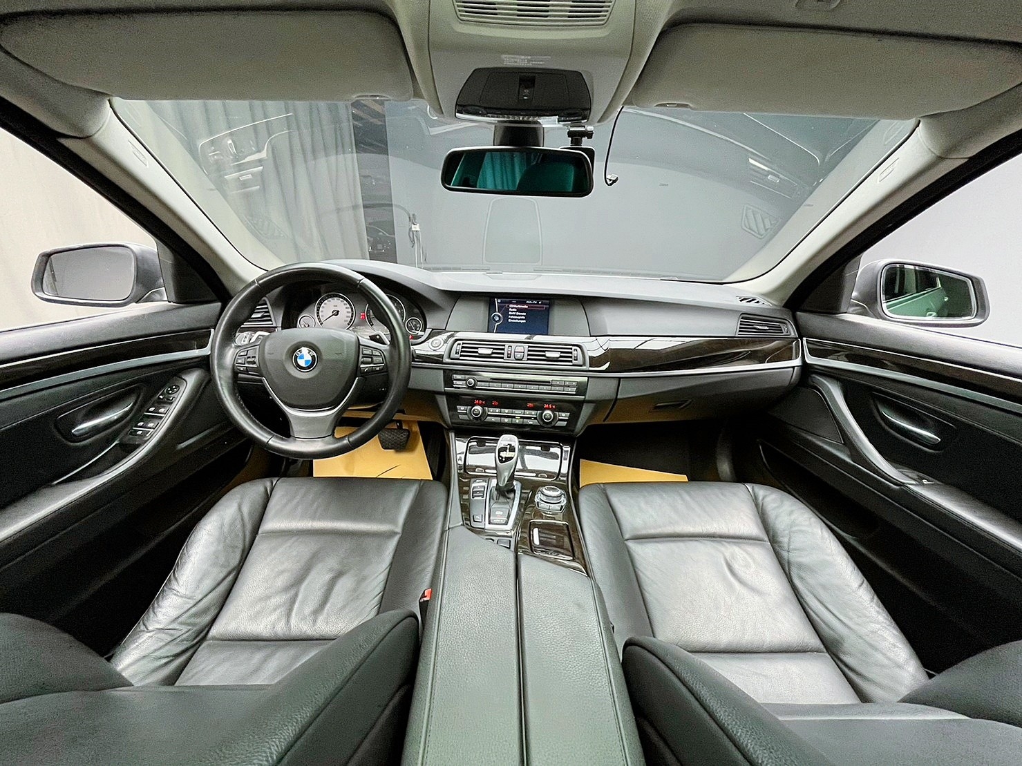 🔥2010 F10 BMW 523i 天窗/電動椅/進口房車輕鬆入手🔥(156)【阿龍中古車 0968-691-205】  第5張相片