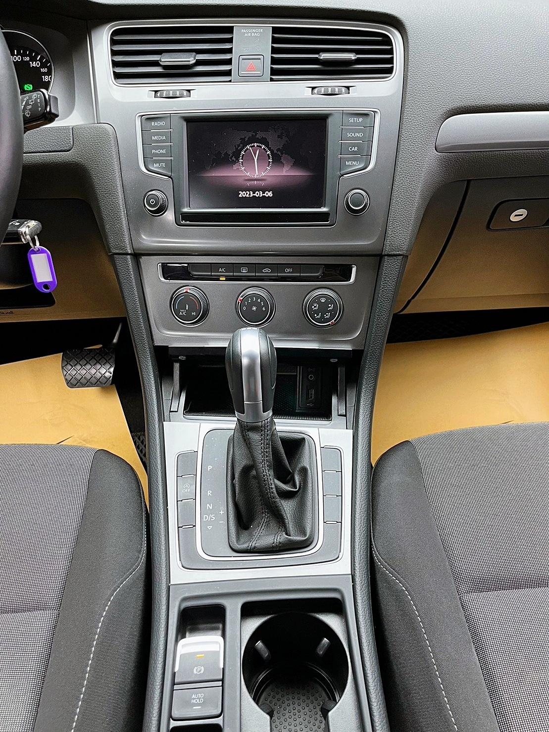 🔥2016式 Golf Trend Line 跑少省油稅/都會掀背🔥(116)【阿龍中古車 0968-691-205】  第9張相片