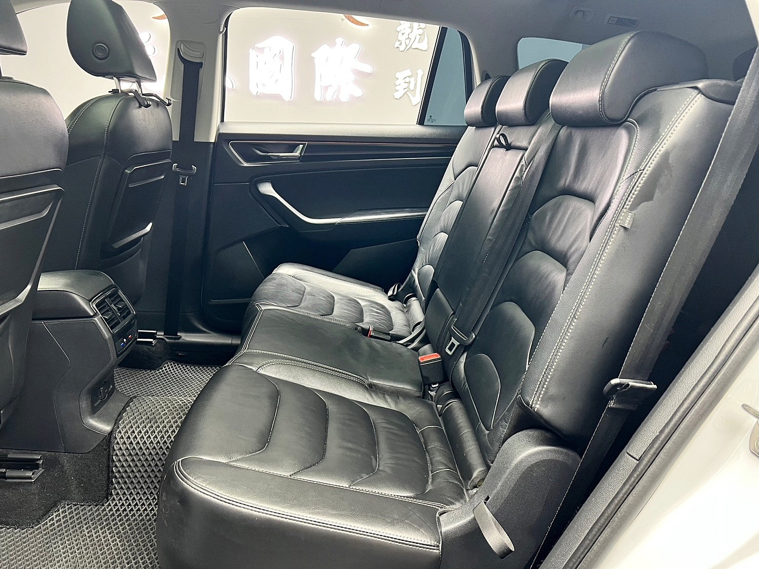 🔥2020式 Skoda kodiaq 跟車/環景/四驅七人座🔥(040)【阿龍中古車 0968-691-205】  第2張相片