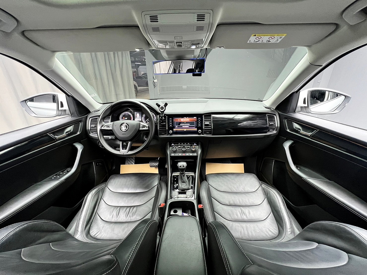 🔥2020式 Skoda kodiaq 跟車/環景/四驅七人座🔥(040)【阿龍中古車 0968-691-205】  第5張相片