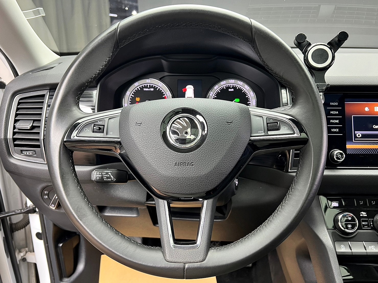 🔥2020式 Skoda kodiaq 跟車/環景/四驅七人座🔥(040)【阿龍中古車 0968-691-205】  第7張相片