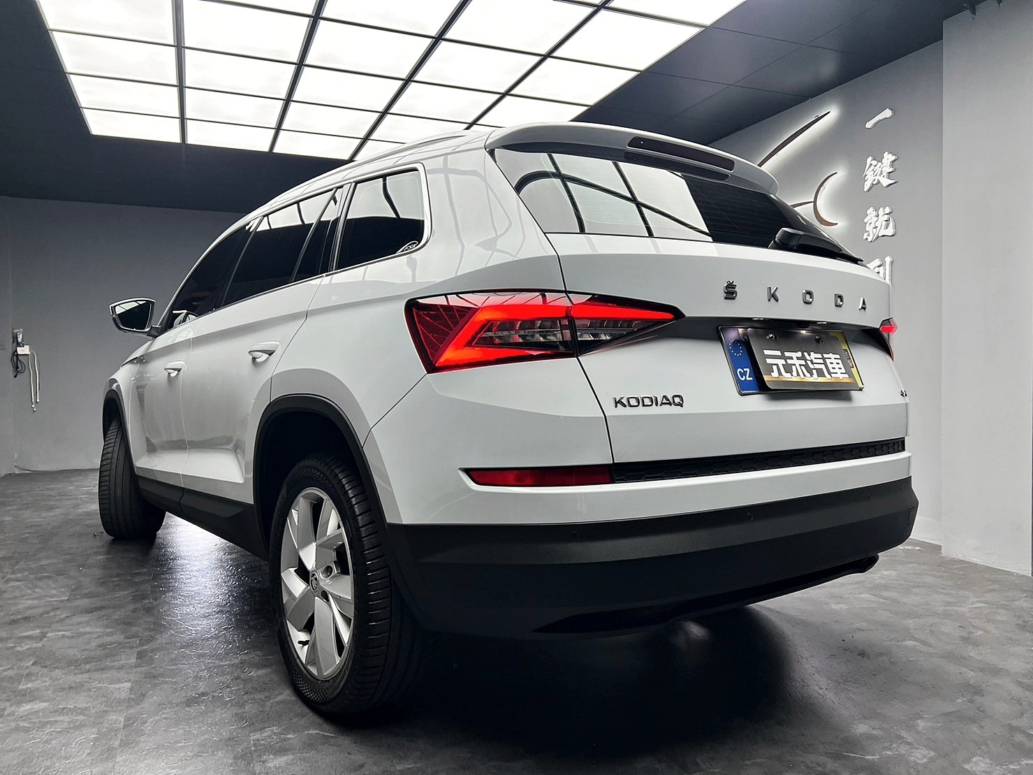 🔥2020式 Skoda kodiaq 跟車/環景/四驅七人座🔥(040)【阿龍中古車 0968-691-205】  第9張相片