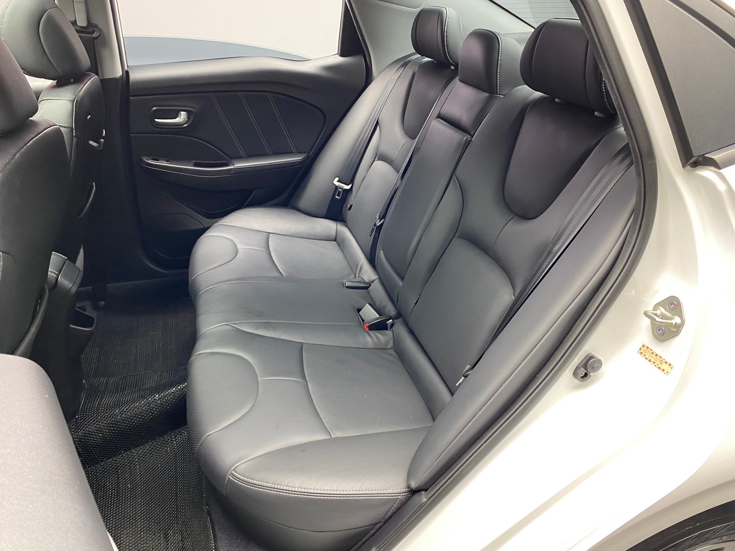 🔥2017式 Luxgen S3 撼動版旗艦型 免鑰/天窗/環景🔥(103)【阿龍中古車 0968-691-205】  第9張相片
