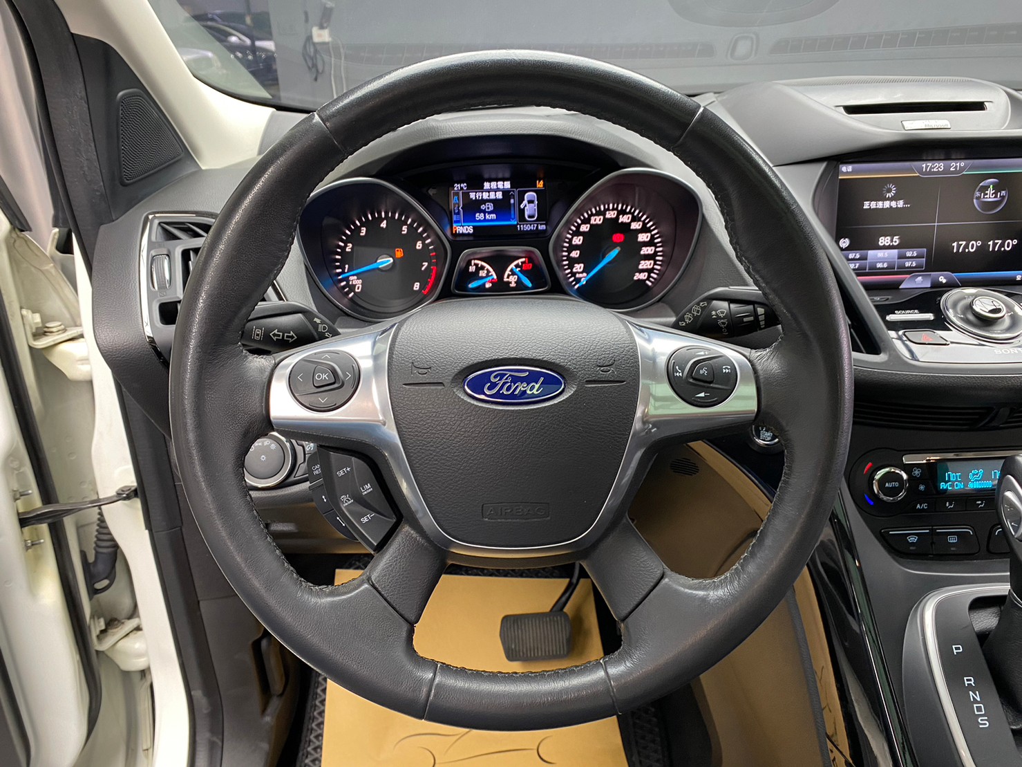 🔥2014 FORD Kuga 2.0 旗艦型 ACC跟車/全景天窗/電尾門/自動停車🔥(042)【阿龍中古車 0968-691-205】  第5張相片