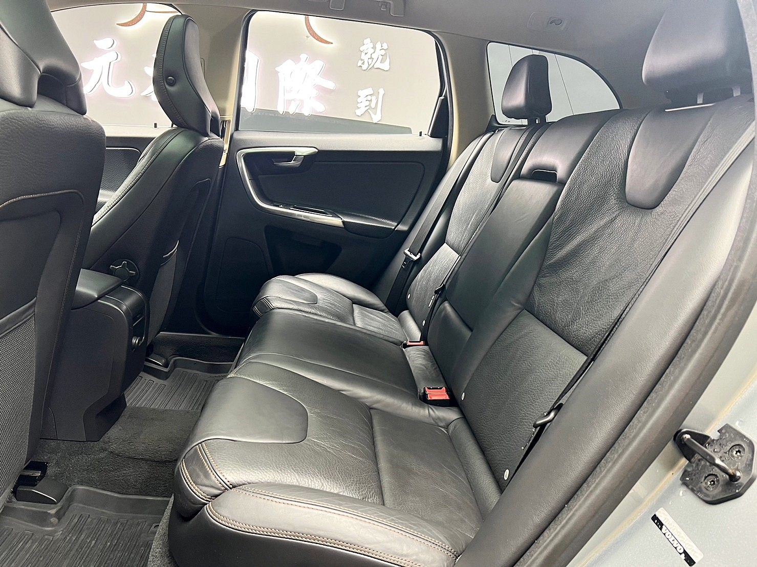 🔥2012 VOLVO XC60 T5 跟車旗艦版/多項安全配備/抬顯🔥(121)【阿龍中古車 0968-691-205】  第2張相片