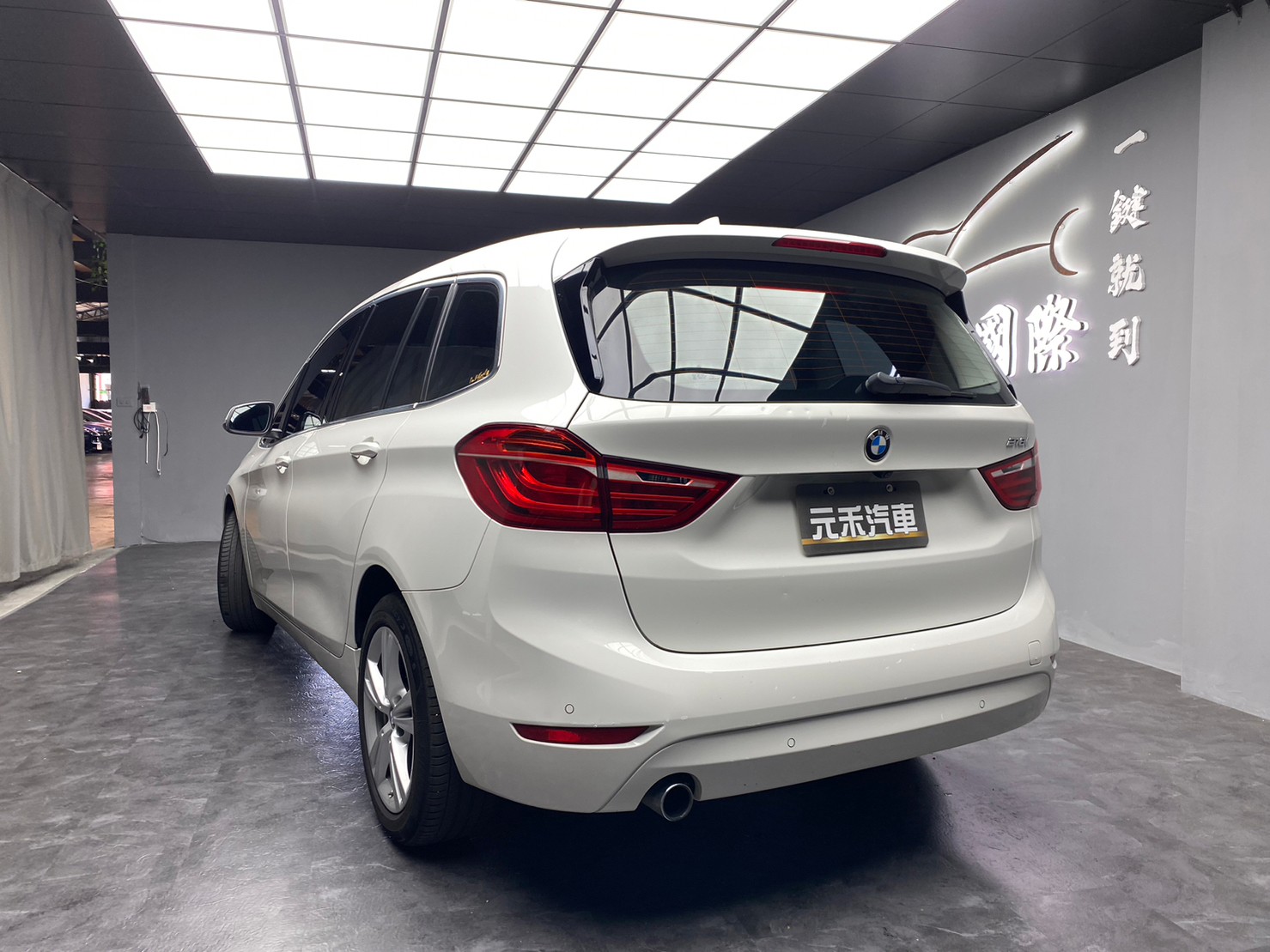 🔥2017 BMW F46 218i GT Gran Tourer 七人座 跨界休旅/電尾門🔥(235)【阿龍中古車 0968-691-205】  第8張相片