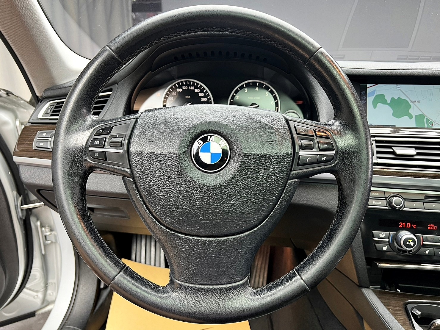 🔥2011式 F01 BMW 730i 冷熱通風椅/四區恆溫/電尾門 大七 🔥(035)【阿龍中古車 0968-691-205】  第6張相片