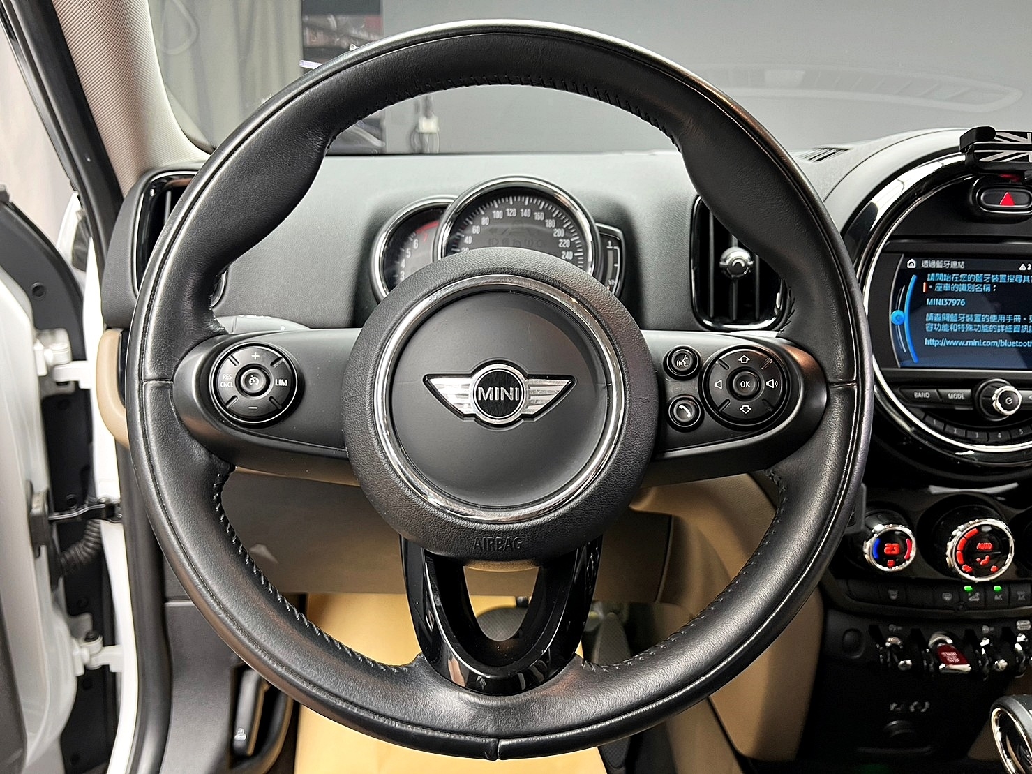 🔥2018 F60 Mini Countryman Cooper S 2.0 2代改款/全車雙色犀牛皮🔥(016)【阿龍中古車 0968-691-205】  第6張相片