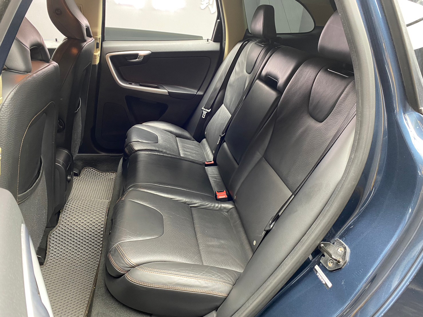 🔥2011 VOLVO XC60 T5 豪華版 CP值超高/汽車界的犀牛盾🔥(186)【阿龍中古車 0968-691-205】  第2張相片