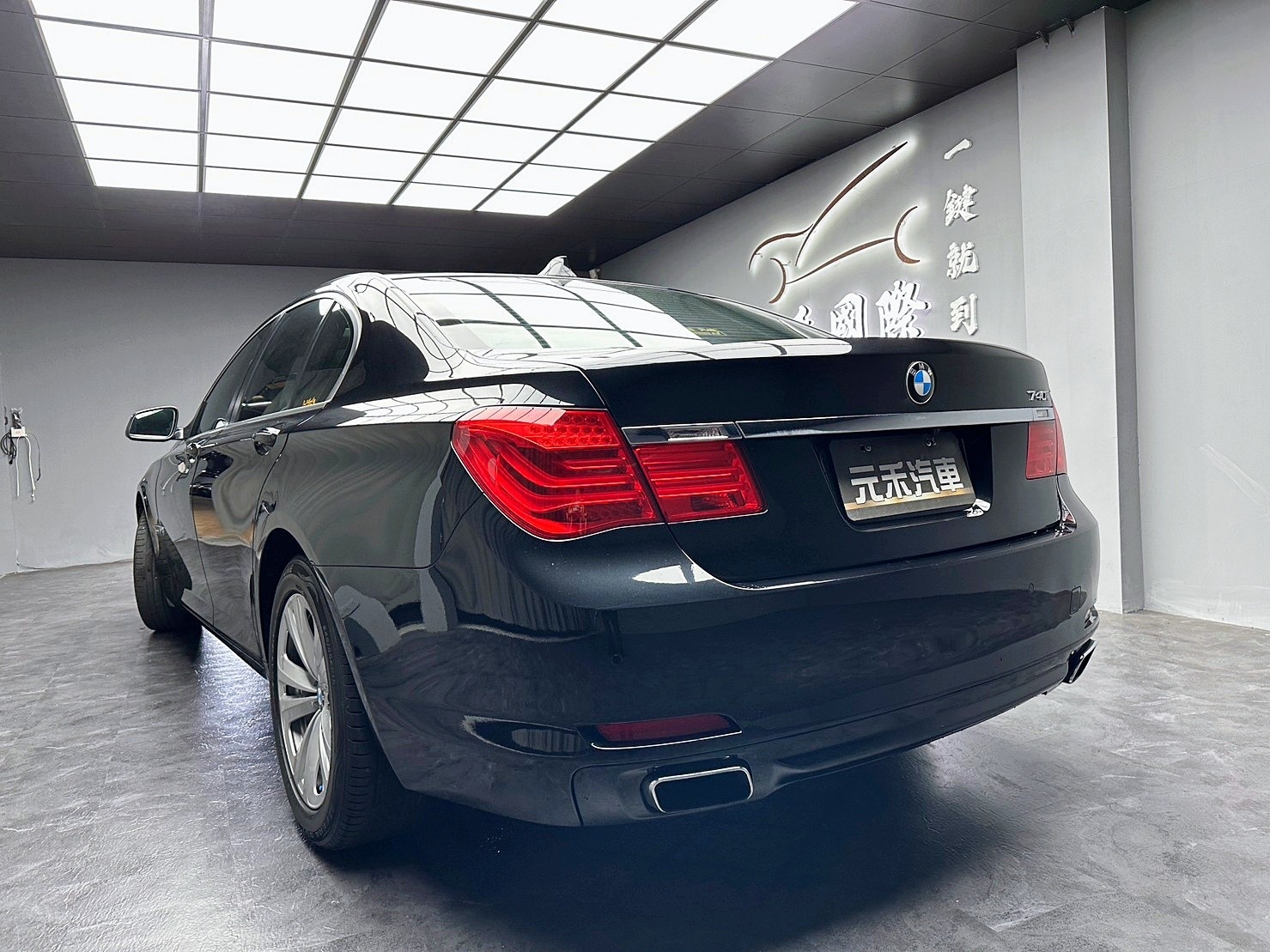 🔥2010式 F01 BMW 740i 電冷熱椅/後座影音/總裁坐駕🔥(237)【阿龍中古車 0968-691-205】  第3張相片