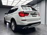 🔥2017式 F25 BMW X3 xDrive20i 2.0 雪亮白 四驅/環景/電尾門/黑化水箱護罩🔥(169)【阿龍中古車 0968-691-205】  第6張縮圖