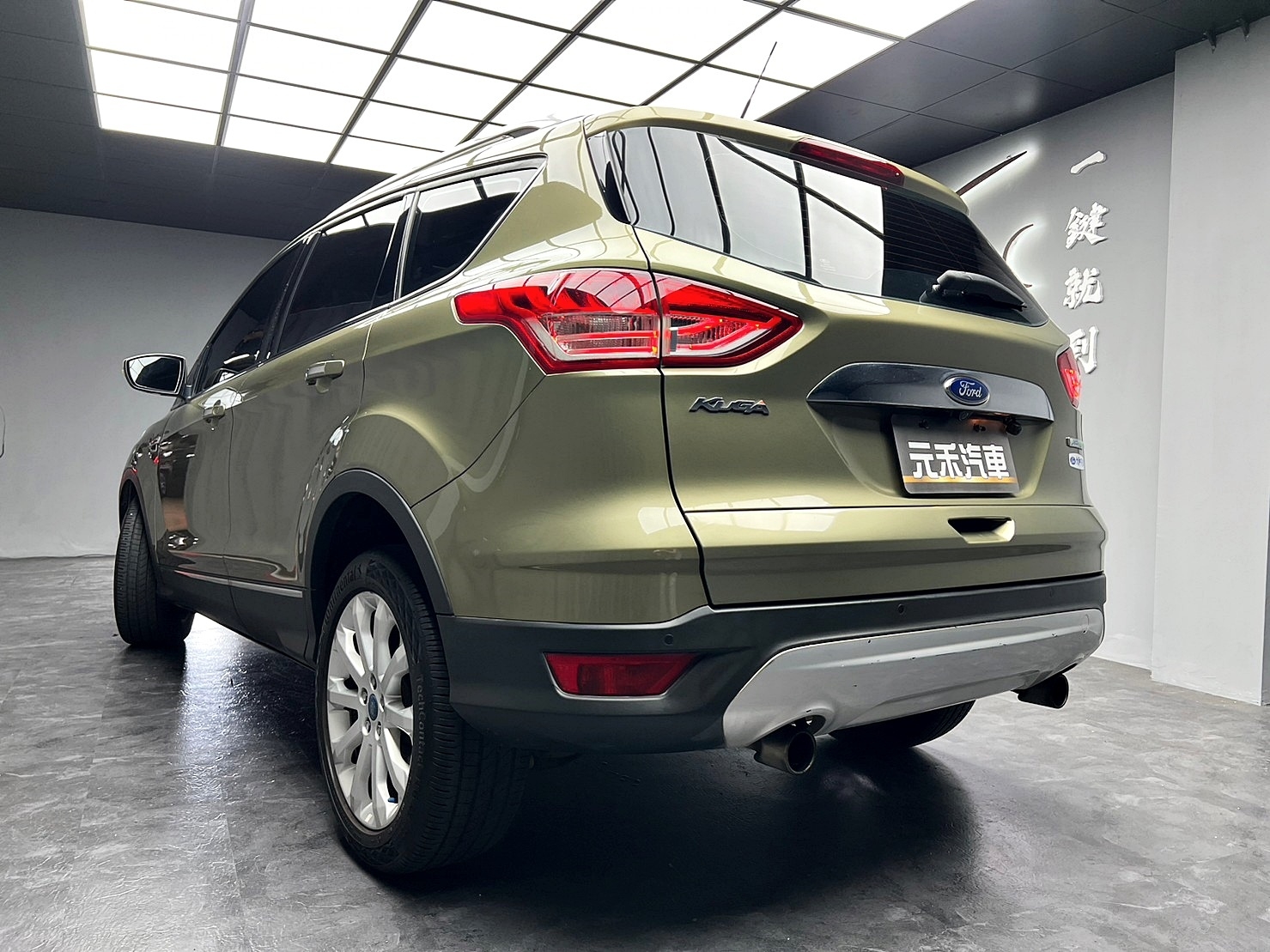 🔥2014 FORD Kuga 時尚經典型 全景天窗/電尾門/安卓機/特殊色🔥(085)【阿龍中古車 0968-691-205】  第9張相片