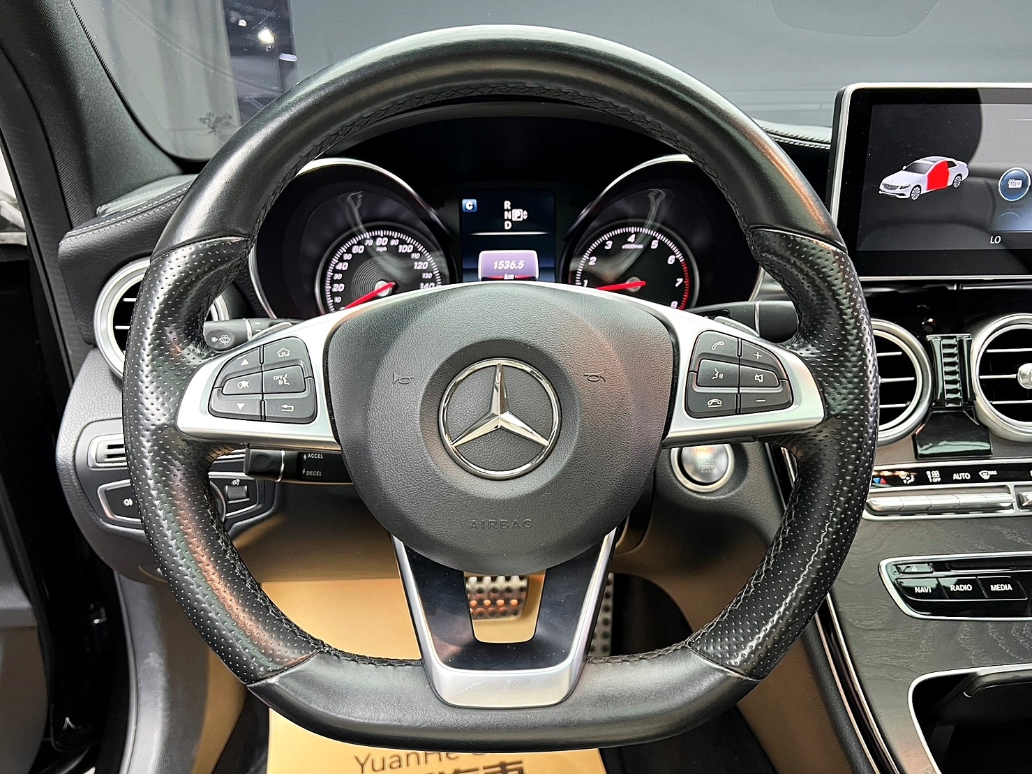 🔥2015式 BENZ W205 C300 AMG 4Matic 柏林/全景/後43套件🔥(108)【阿龍中古車 0968-691-205】  第5張相片