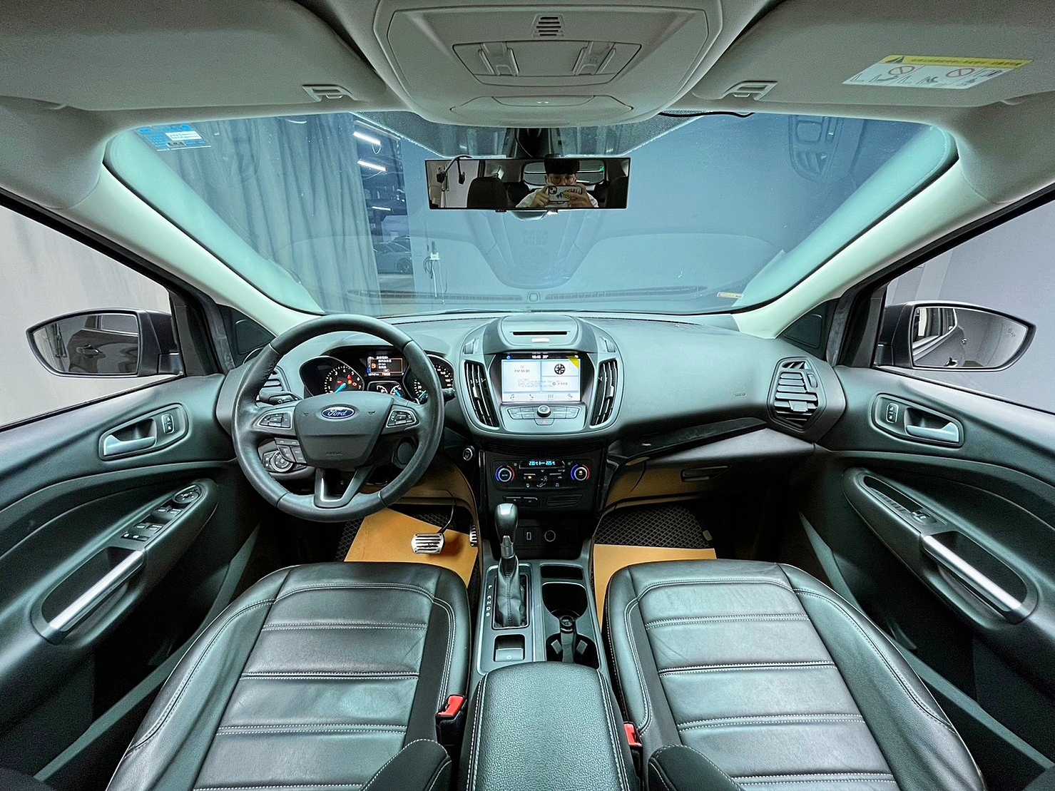 🔥2017 FORD Kuga EcoBoost 180時尚經典型 全景天窗/電尾門/CarPlay🔥(163)【阿龍中古車 0968-691-205】  第9張相片