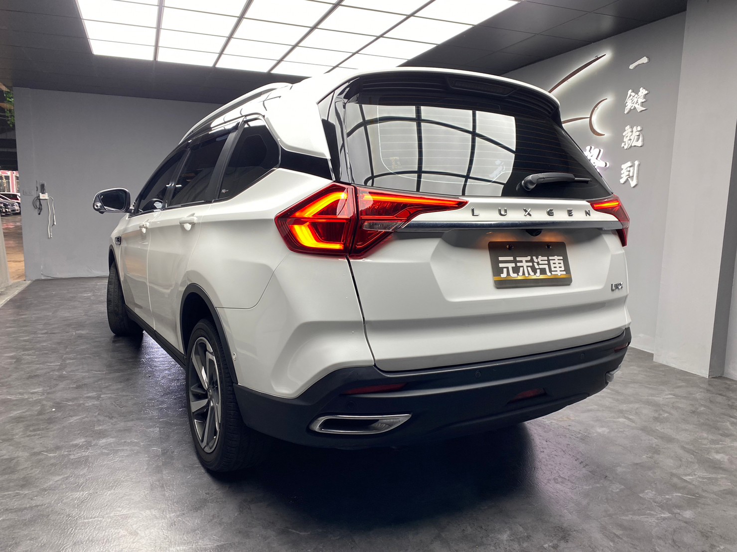 🔥2020 LUXGEN 納智捷 URX 七人座 旗艦款 環景/跟車/電尾門🔥(239)【阿龍中古車 0968-691-205】  第9張相片