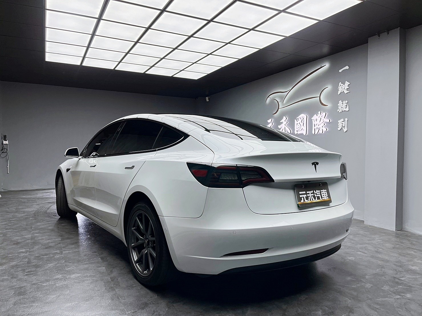 🔥2020式 特斯拉 Tesla Model3 SR PLUS ACC跟車/電熱椅 純電車🔥(027)【阿龍中古車 0968-691-205】  第2張相片