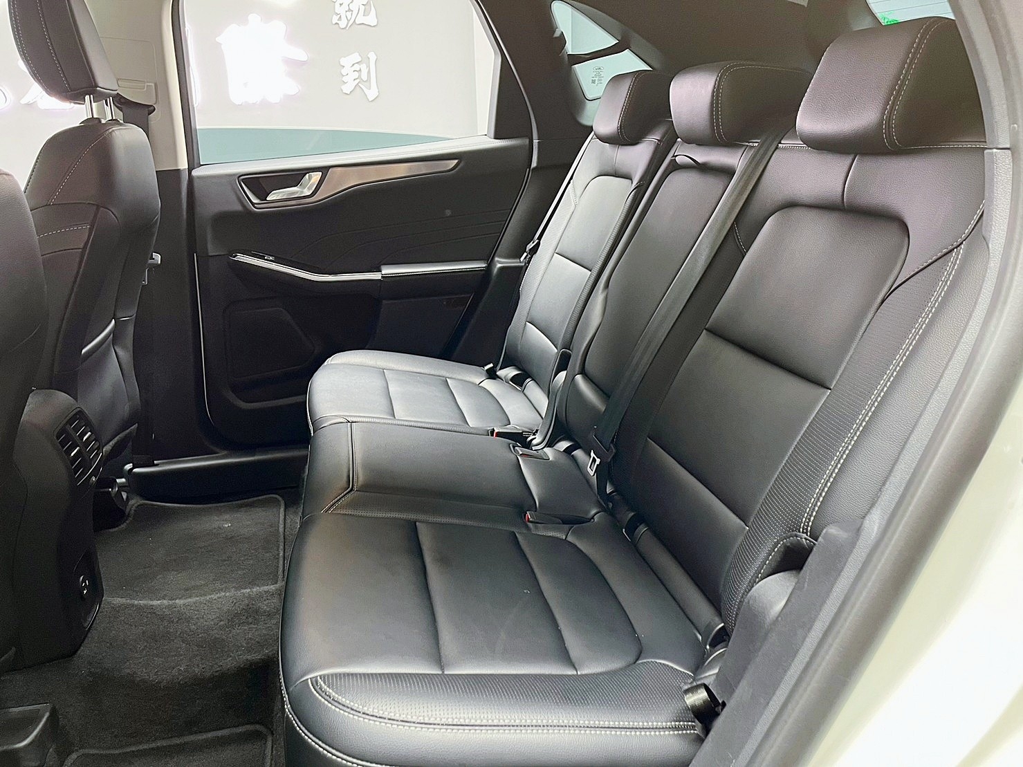 🔥2022新款 FORD Kuga EcoBoost 180時尚X型 大滿配 Level2全速域 環景 新車保固 🔥(151)【阿龍中古車 0968-691-205】  第3張相片