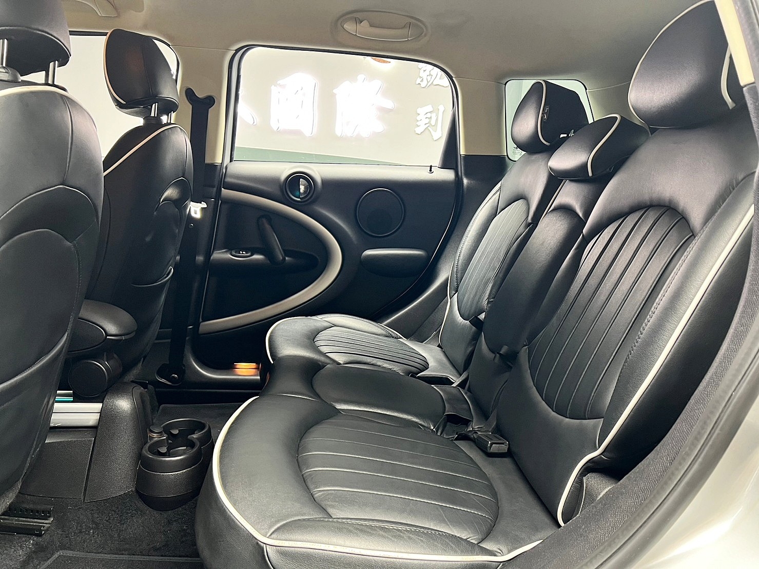 🔥2014 MINI 迷你 Countryman Cooper 低調銀黑雙色/小掀背🔥(208)【阿龍中古車 0968-691-205】  第2張相片