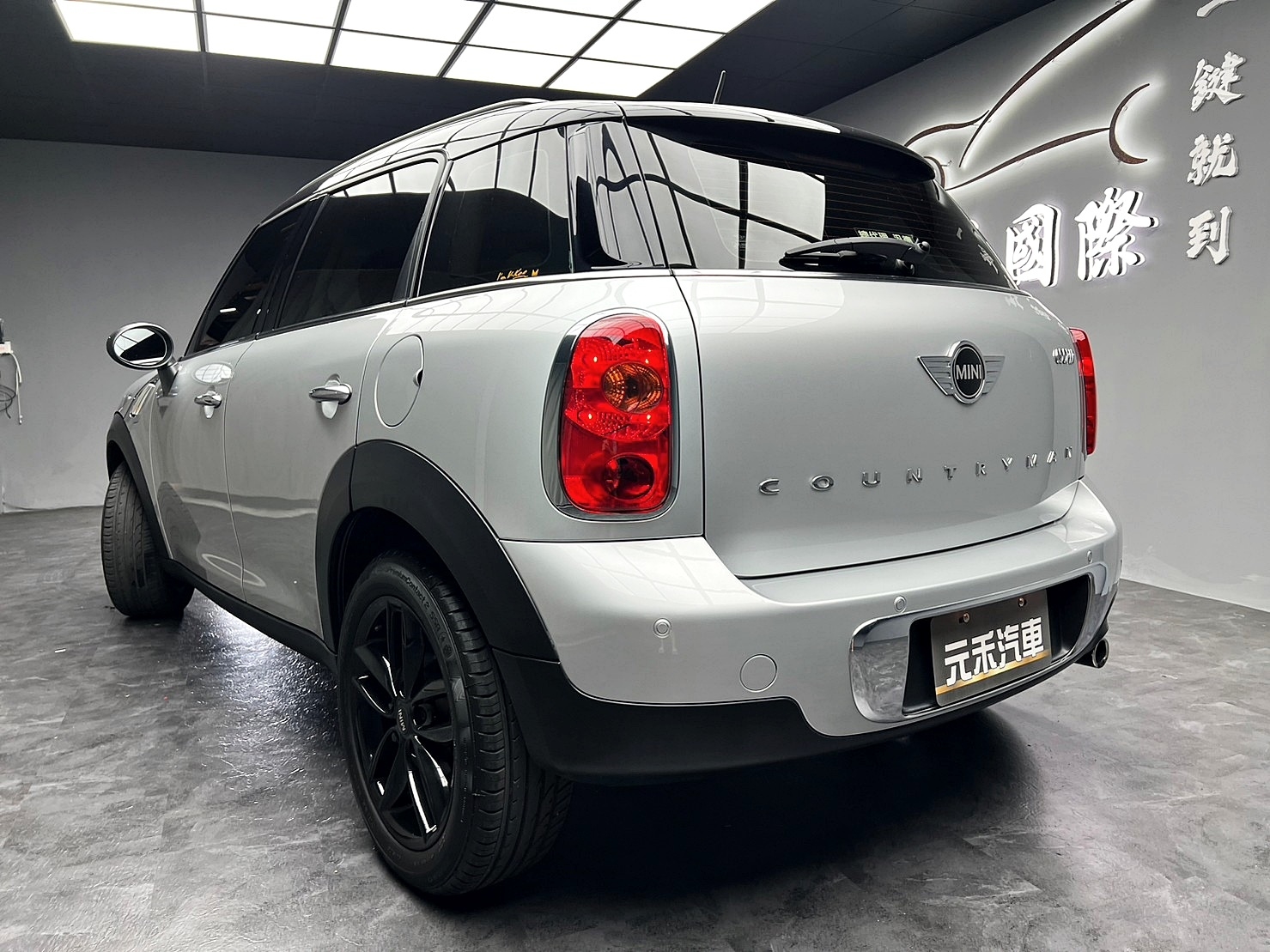 🔥2014 MINI 迷你 Countryman Cooper 低調銀黑雙色/小掀背🔥(208)【阿龍中古車 0968-691-205】  第3張相片