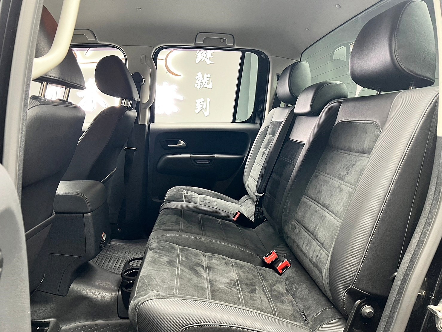 🔥2018 VW Amarok V6 Highline 柴油 四驅 皮卡 🔥(164)【阿龍中古車 0968-691-205】  第2張相片