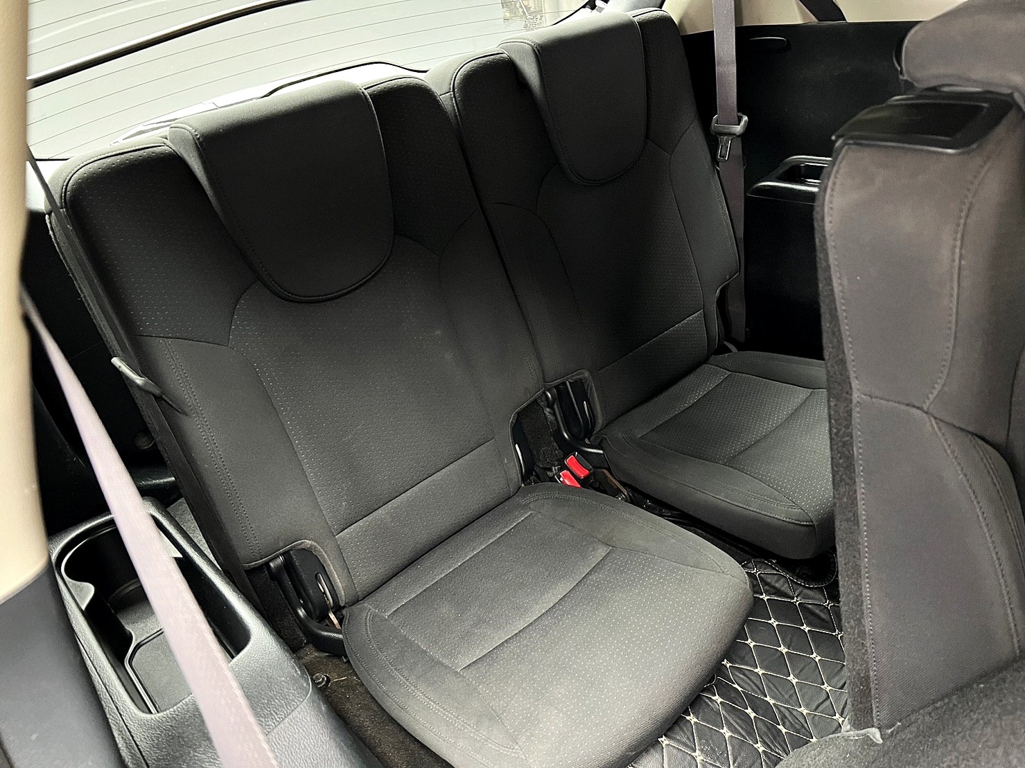 🔥2016 KIA 起亞 Carens CRDi 柴油豪華版/ 七人座 🔥(243)【阿龍中古車 0968-691-205】  第3張相片