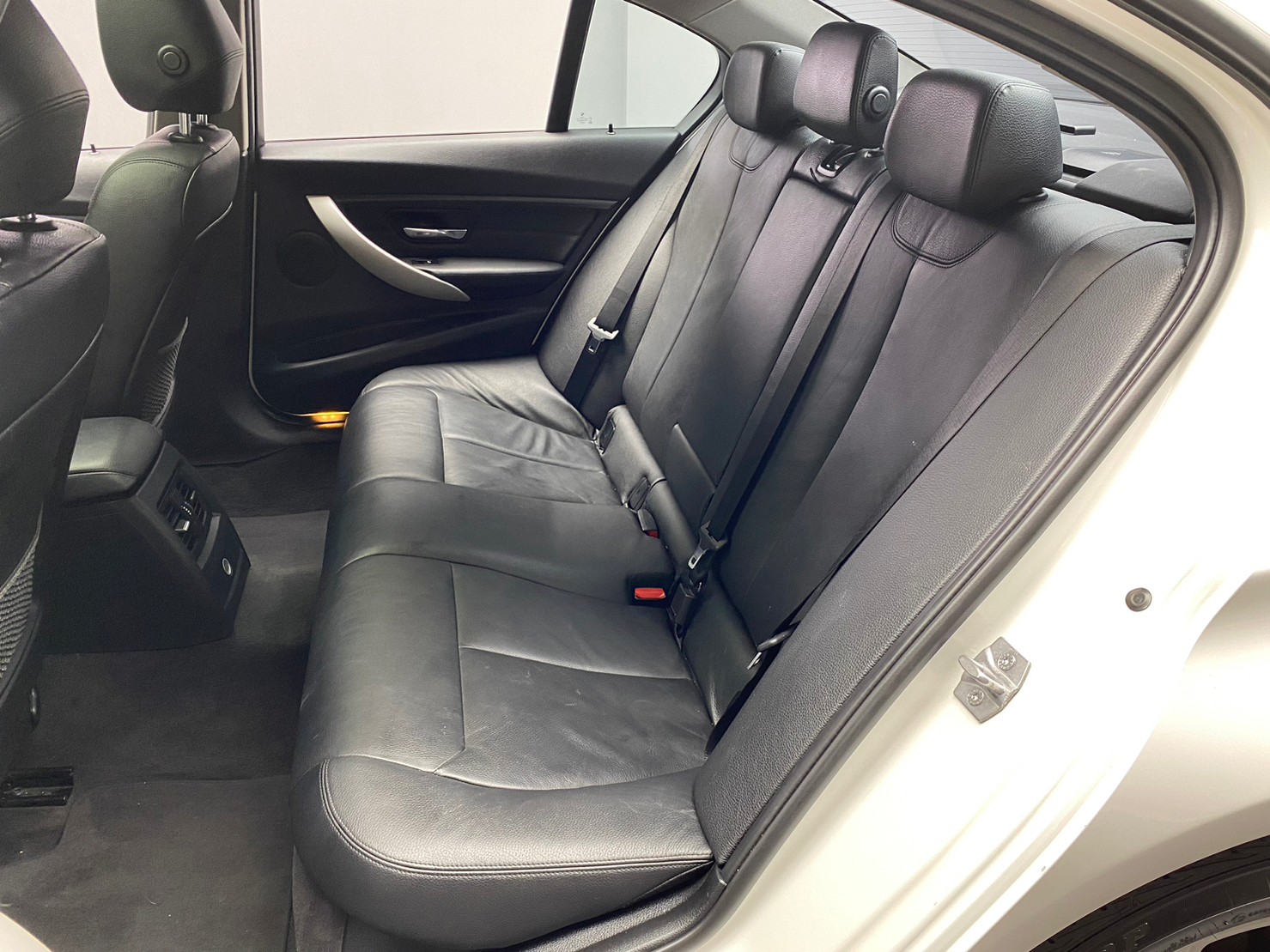 🔥2013式 BMW F30 328i 天窗/升級安卓機/閥門排氣管🔥(238)【阿龍中古車 0968-691-205】  第2張相片