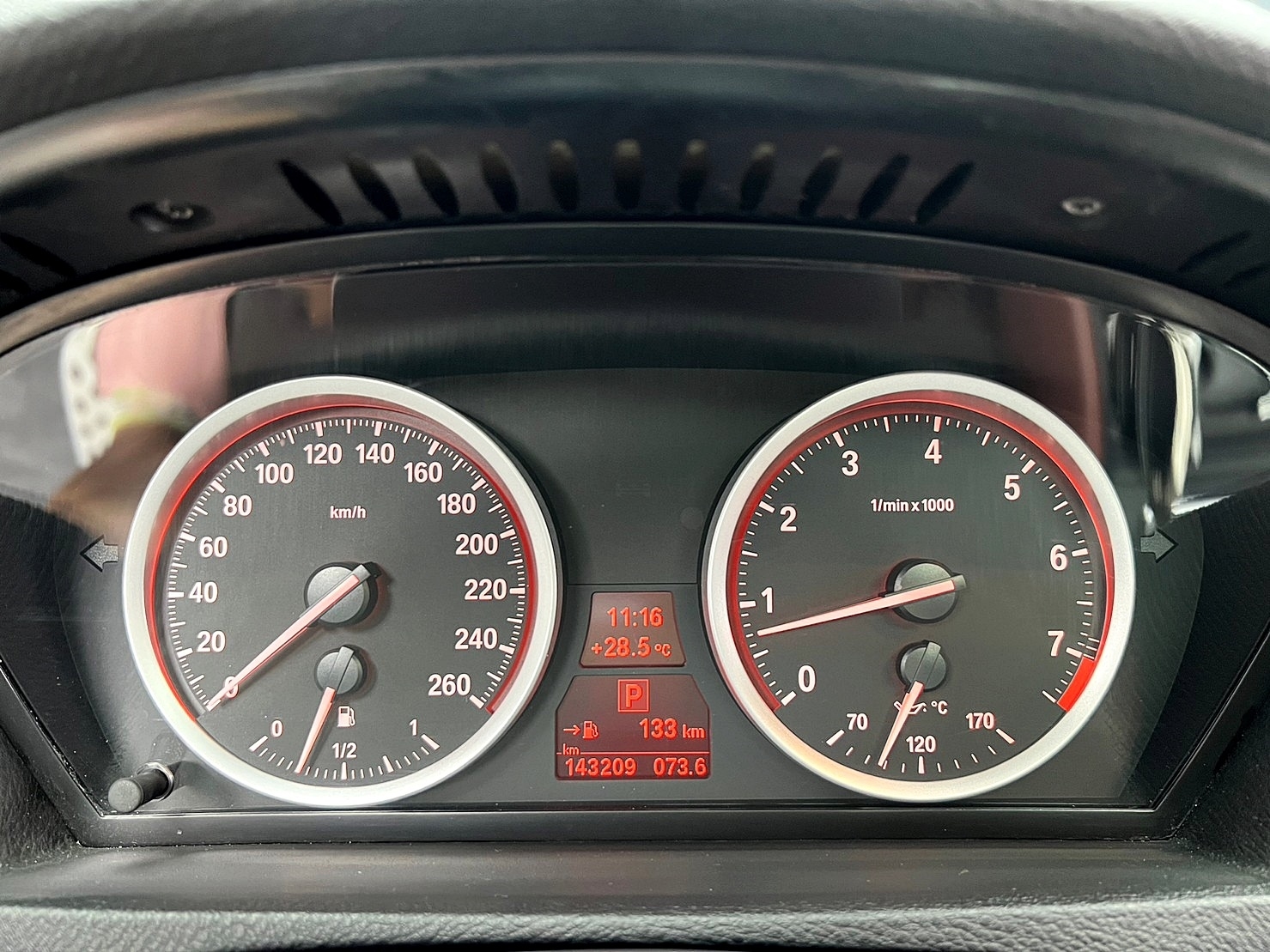 🔥2009 BMW E71 X6 xDrive 35i 黑頂棚/紅內裝/電尾門/超帥車漆🔥(239)【阿龍中古車 0968-691-205】  第6張相片