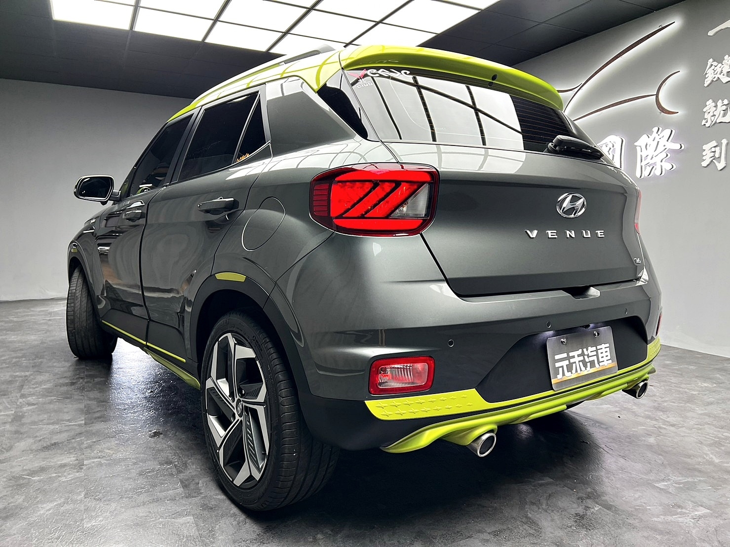 🔥2021式 HYUNDAI 現代 Venue GLC 環景/車側盲點/新車保固🔥(144)【阿龍中古車 0968-691-205】  第2張相片