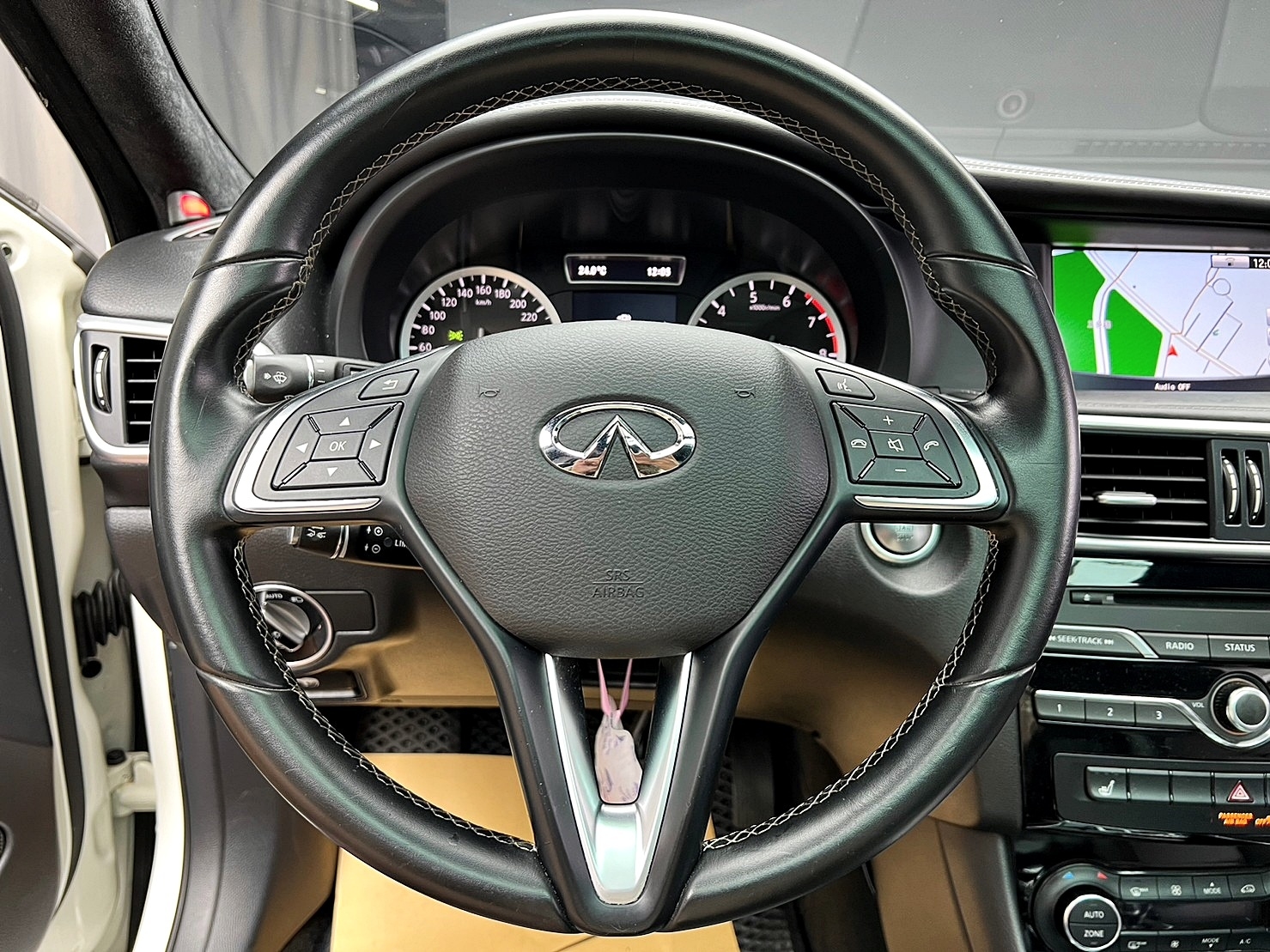 🔥2018式 INFINITI Q30 全景天窗/ACC跟車/環景/雙電熱椅 掀背車 🔥(247)【阿龍中古車 0968-691-205】  第2張相片
