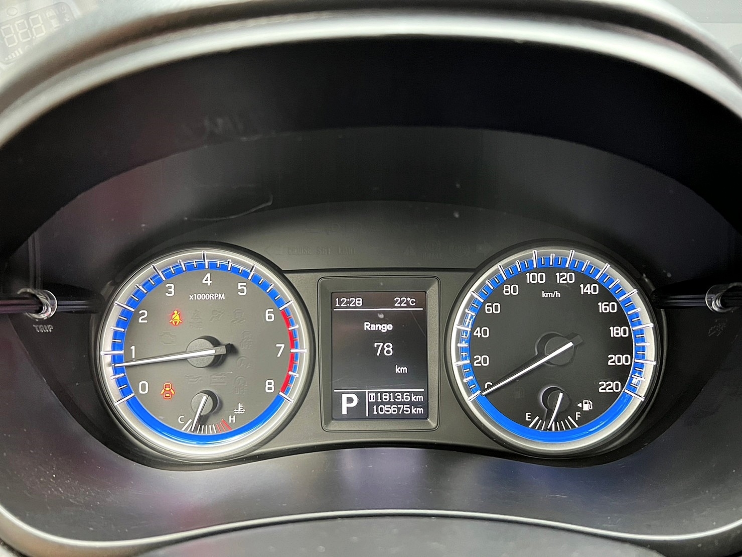 🔥2015 SUZUKI SX4 Crossover+ 省油省稅/跨界休旅 升級17吋鋁圈🔥(246)【阿龍中古車 0968-691-205】  第6張相片