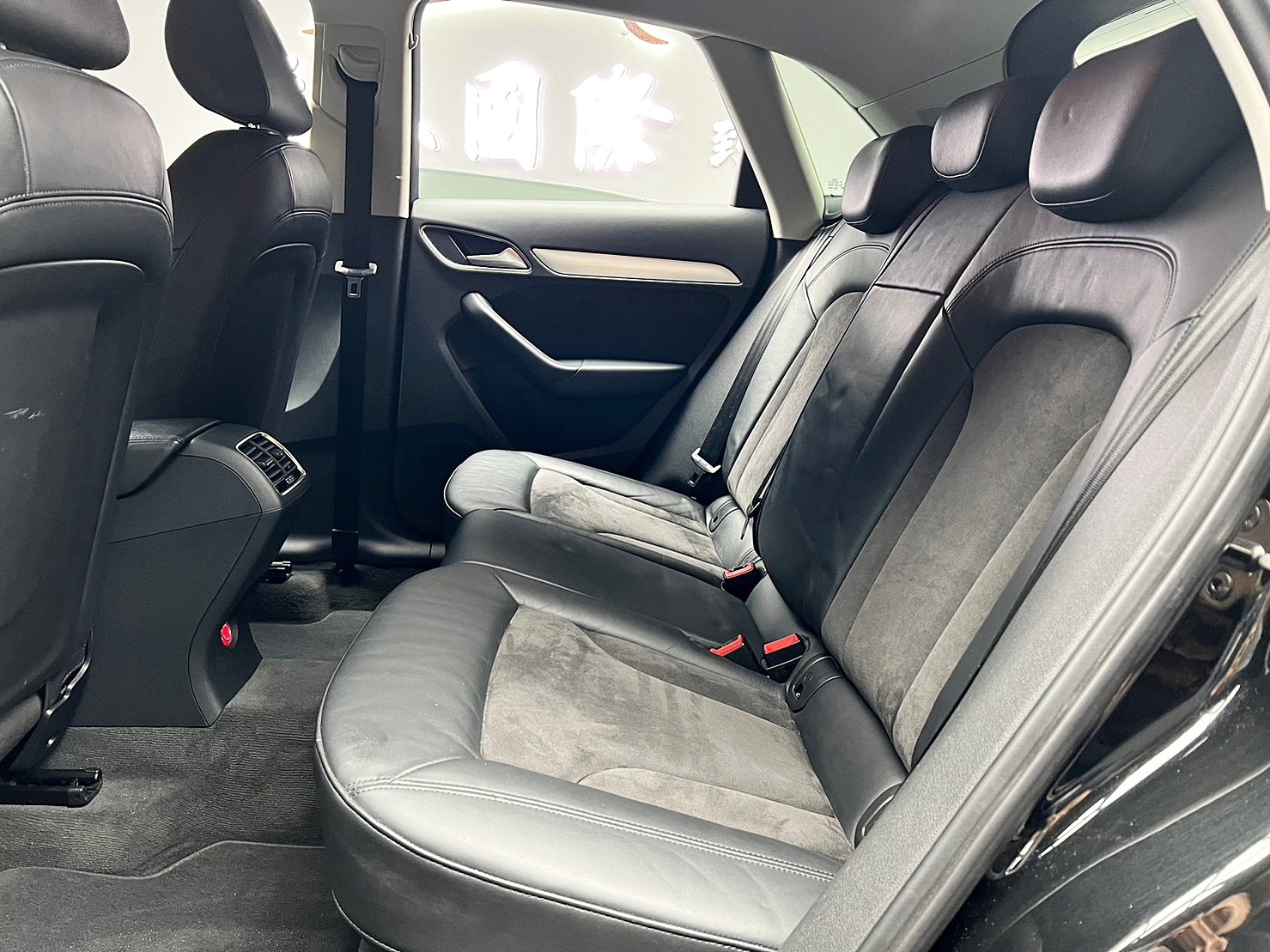 🔥2017 Audi Q3 35 TFSI quattro 2.0 恆時四驅/電尾門/跨界小休旅🔥(159)【阿龍中古車 0968-691-205】  第2張相片