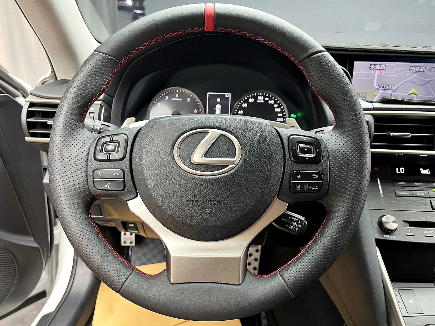 🔥2020 LEXUS IS IS300 ACC主動跟車/環景/電熱椅/消光白貼膜🔥(251)【阿龍中古車 0968-691-205】  第5張相片