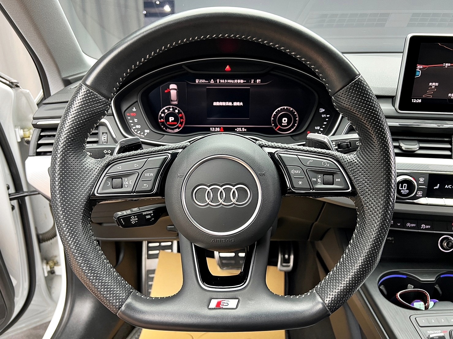 🔥2018 AUDI B9 A4 Avant S-Line 數位儀表/選配跟車🔥(237)【阿龍中古車 0968-691-205】  第4張相片