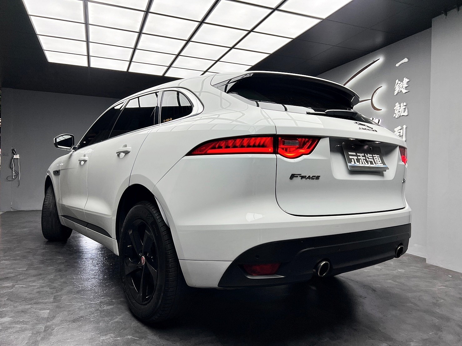 🔥2017 JAGUAR 捷豹 F-Pace R-Sport AWD Meridian音響🔥(117)【阿龍中古車 0968-691-205】  第3張相片